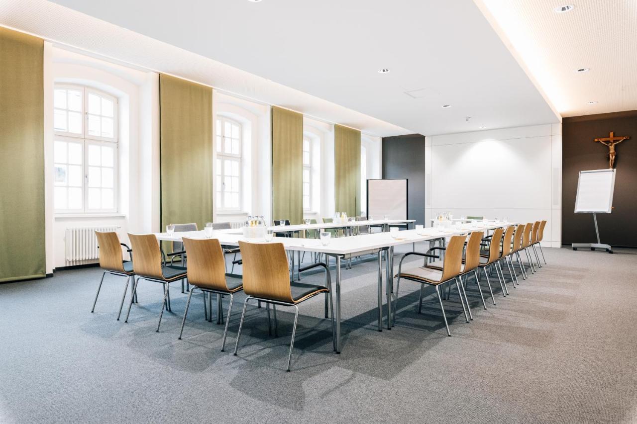 Bildungs- Und Tagungshaus Liborianum Otel Paderborn Dış mekan fotoğraf
